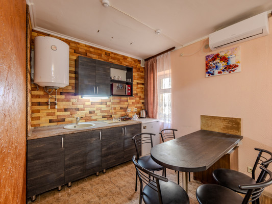 Продам гостиницу 380 м2, Морская 4 ул, Саки г