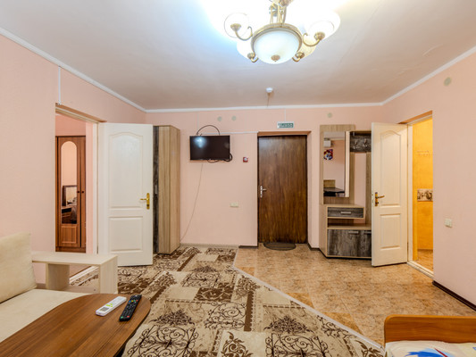 Продам гостиницу 380 м2, Морская 4 ул, Саки г