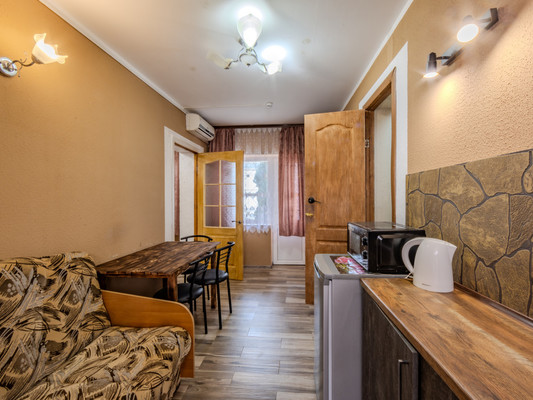 Продам гостиницу 380 м2, Морская 4 ул, Саки г