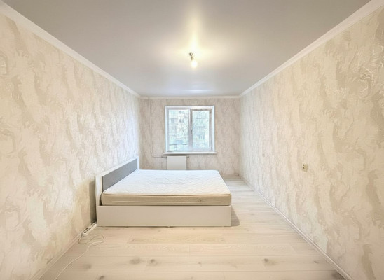 Продам однокомнатную (1-комн.) квартиру, Фурманова ул, 12ка, Нальчик г