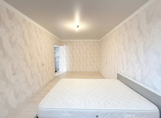 Продам однокомнатную (1-комн.) квартиру, Фурманова ул, 12ка, Нальчик г