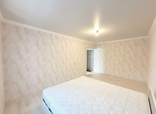 Продам однокомнатную (1-комн.) квартиру, Фурманова ул, 12ка, Нальчик г