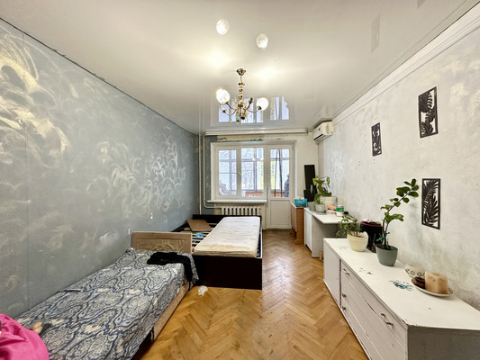 Продам трехкомнатную (3-комн.) квартиру, Каширская ул, 8к1, Ростов-на-Дону г