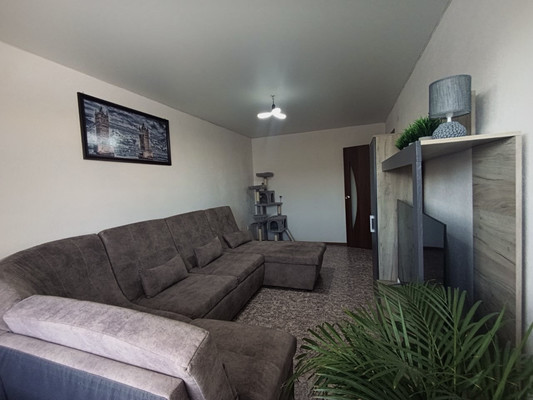 Продам двухкомнатную (2-комн.) квартиру, Порфирьева ул, 6, Ишим г