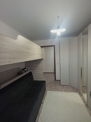 Продам двухкомнатную (2-комн.) квартиру, Порфирьева ул, 6, Ишим г