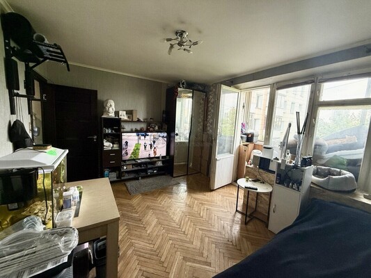 Продам двухкомнатную (2-комн.) квартиру, Зеленодольская ул, 15к2, Москва г