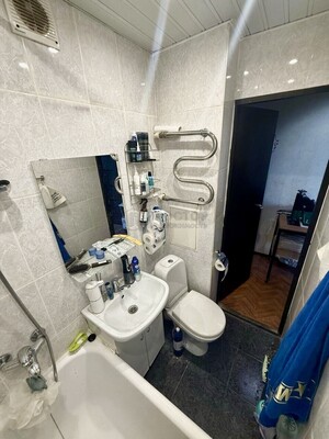 Продам двухкомнатную (2-комн.) квартиру, Зеленодольская ул, 15к2, Москва г