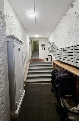 Продам двухкомнатную (2-комн.) квартиру, Зеленодольская ул, 15к2, Москва г