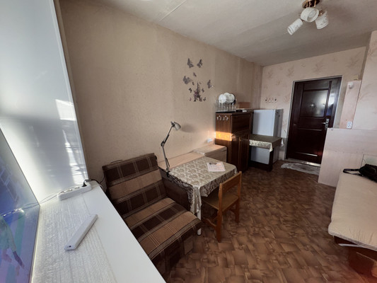 Продам многокомнатную квартиру, Сиреневый б-р, 9, Санкт-Петербург г