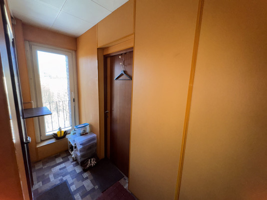 Продам многокомнатную квартиру, Сиреневый б-р, 9, Санкт-Петербург г