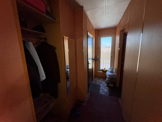 Продам многокомнатную квартиру, Сиреневый б-р, 9, Санкт-Петербург г