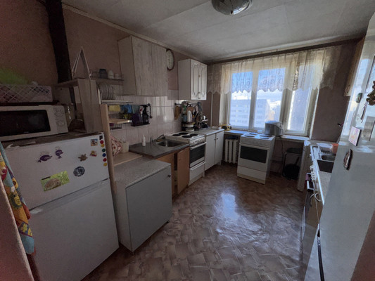 Продам многокомнатную квартиру, Сиреневый б-р, 9, Санкт-Петербург г