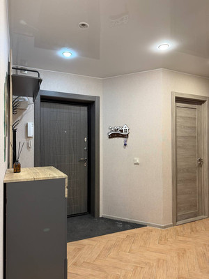 Продам трехкомнатную (3-комн.) квартиру, Большая Московская ул, 59, Великий Новгород г