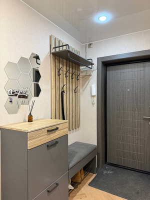 Продам трехкомнатную (3-комн.) квартиру, Большая Московская ул, 59, Великий Новгород г