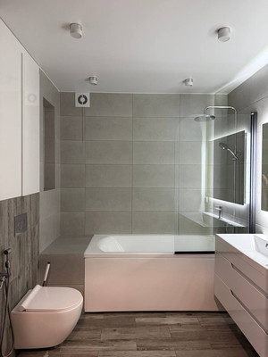 Продам трехкомнатную (3-комн.) квартиру, Большая Московская ул, 59, Великий Новгород г