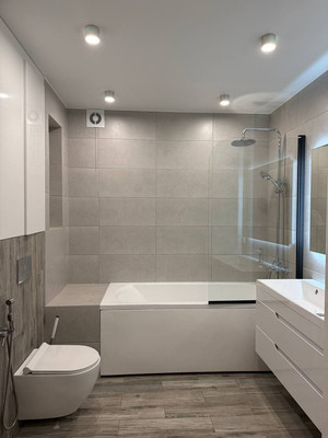 Продам трехкомнатную (3-комн.) квартиру, Большая Московская ул, 59, Великий Новгород г