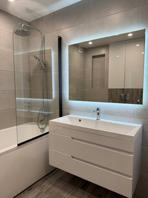 Продам трехкомнатную (3-комн.) квартиру, Большая Московская ул, 59, Великий Новгород г