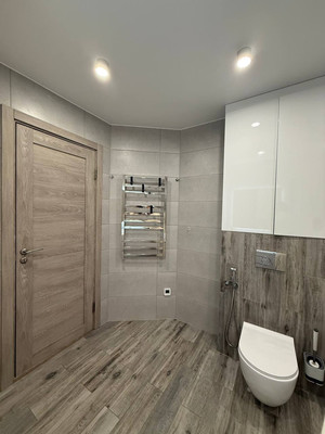 Продам трехкомнатную (3-комн.) квартиру, Большая Московская ул, 59, Великий Новгород г