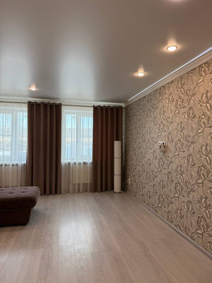 Продам трехкомнатную (3-комн.) квартиру, Большая Московская ул, 59, Великий Новгород г