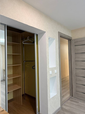 Продам трехкомнатную (3-комн.) квартиру, Большая Московская ул, 59, Великий Новгород г