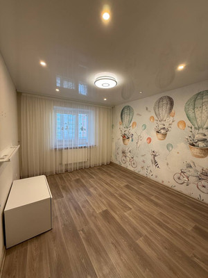 Продам трехкомнатную (3-комн.) квартиру, Большая Московская ул, 59, Великий Новгород г