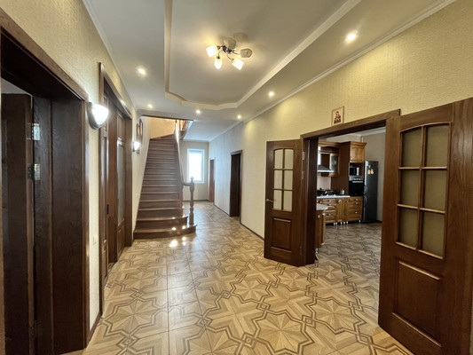 Продам коттедж, 9 Января ул, 136, Апшеронск г, 0 км от города