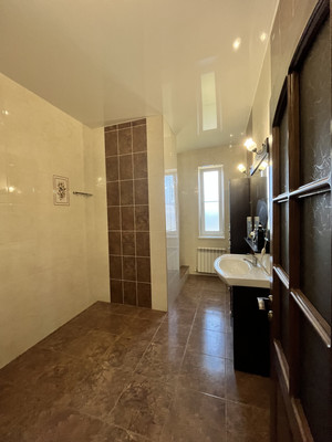 Продам коттедж, 9 Января ул, 136, Апшеронск г, 0 км от города