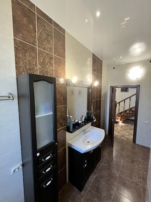 Продам коттедж, 9 Января ул, 136, Апшеронск г, 0 км от города