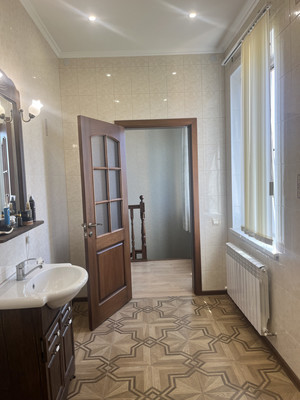 Продам коттедж, 9 Января ул, 136, Апшеронск г, 0 км от города