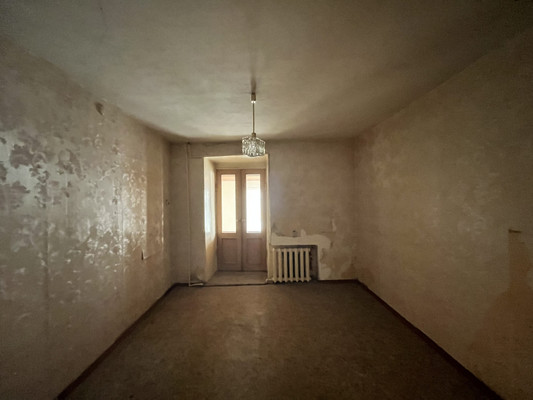 Продам трехкомнатную (3-комн.) квартиру, Пискунова ул, 33, Нижний Новгород г