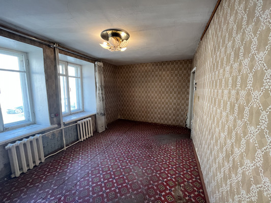 Продам трехкомнатную (3-комн.) квартиру, Пискунова ул, 33, Нижний Новгород г