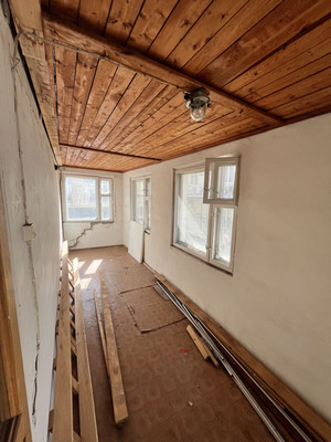 Продам трехкомнатную (3-комн.) квартиру, Пискунова ул, 33, Нижний Новгород г