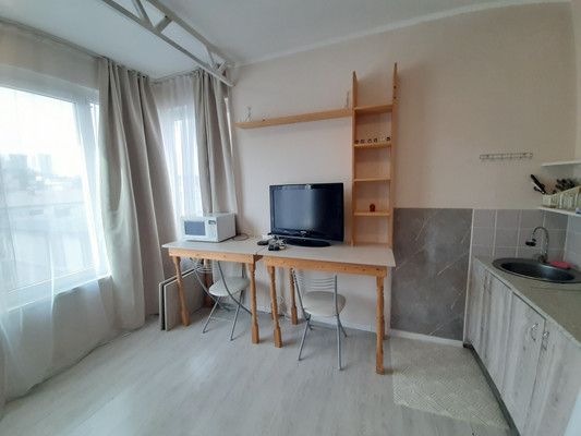 Продам однокомнатную (1-комн.) квартиру, Молодогвардейская (Хостинский р-н) ул, 2/77, Сочи г