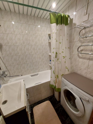 Продам трехкомнатную (3-комн.) квартиру, Джанкойская ул, 3В, Москва г