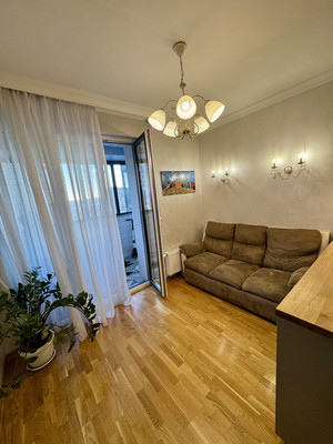 Продам двухкомнатную (2-комн.) квартиру, Артиллерийская ул, 79, Калининград г