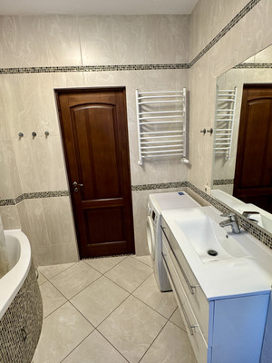 Продам двухкомнатную (2-комн.) квартиру, Артиллерийская ул, 79, Калининград г