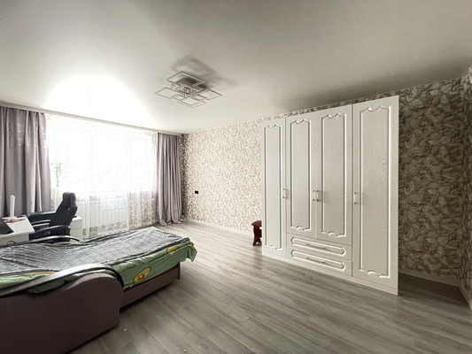 Продам многокомнатную квартиру, Адмирала Руднева ул, 8, Москва г