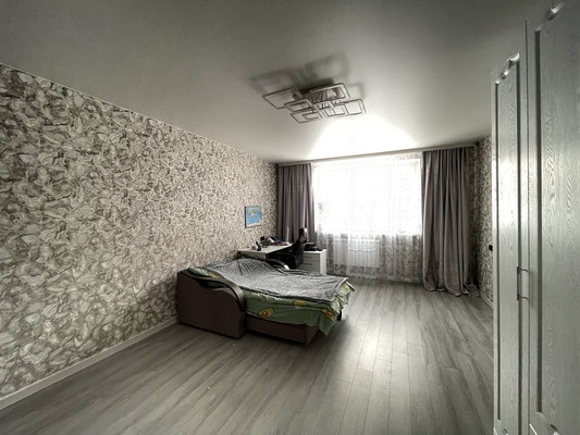 Продам многокомнатную квартиру, Адмирала Руднева ул, 8, Москва г