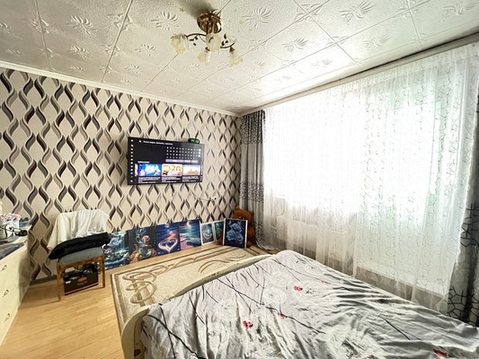 Продам многокомнатную квартиру, Адмирала Руднева ул, 8, Москва г