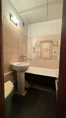 Продам двухкомнатную (2-комн.) квартиру, Таллинская ул, 2, Москва г