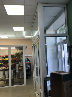 Продам коммерческое помещение 102 м2, Генерала Лизюкова ул, 63, Воронеж г