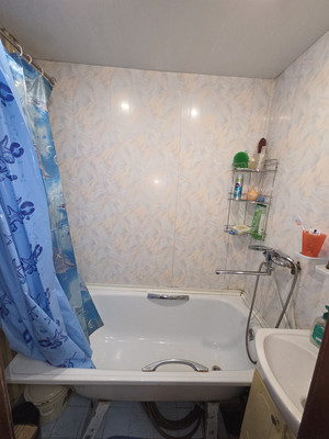 Продам трехкомнатную (3-комн.) квартиру, Фрунзе ул, 1А, Йошкар-Ола г