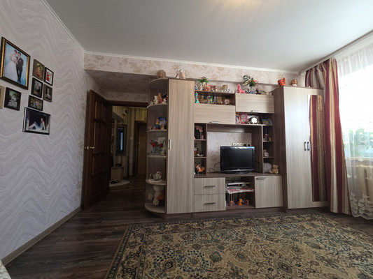 Продам трехкомнатную (3-комн.) квартиру, Фрунзе ул, 1А, Йошкар-Ола г