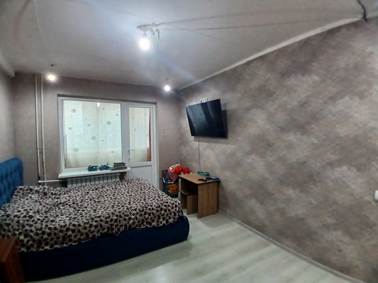 Продам двухкомнатную (2-комн.) квартиру, Калараша ул, 33, Туапсе г