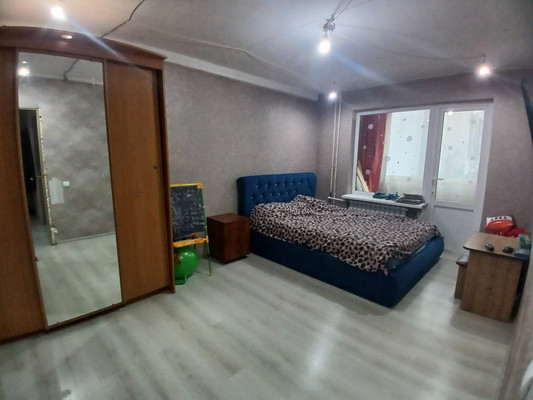 Продам двухкомнатную (2-комн.) квартиру, Калараша ул, 33, Туапсе г