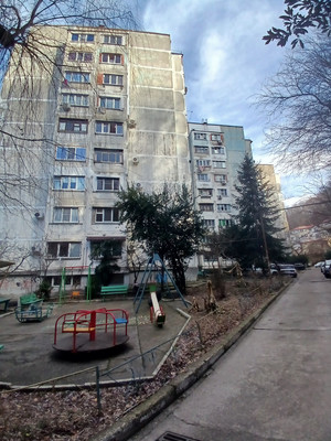 Продам двухкомнатную (2-комн.) квартиру, Калараша ул, 33, Туапсе г