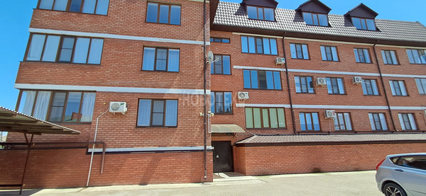 Продам двухкомнатную (2-комн.) квартиру, Набережная ул, 1к6, Каневская ст-ца