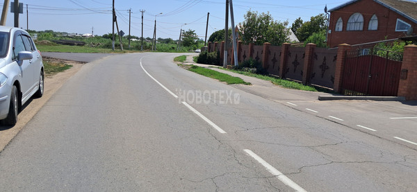 Продам двухкомнатную (2-комн.) квартиру, Набережная ул, 1к6, Каневская ст-ца