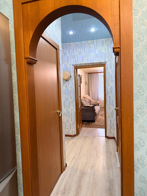 Продам двухкомнатную (2-комн.) квартиру, Козьмодемьянская ул, 3/6, Великий Новгород г