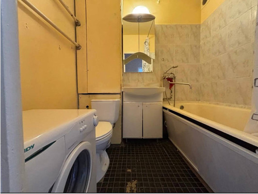 Продам однокомнатную (1-комн.) квартиру, Миклухо-Маклая ул, 27к1, Москва г